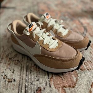 NIKE Waffle Debut in pink oxford